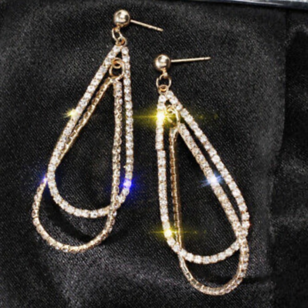 NEW Rose Gold Gorgeous Earrings - Picture 4 of 4